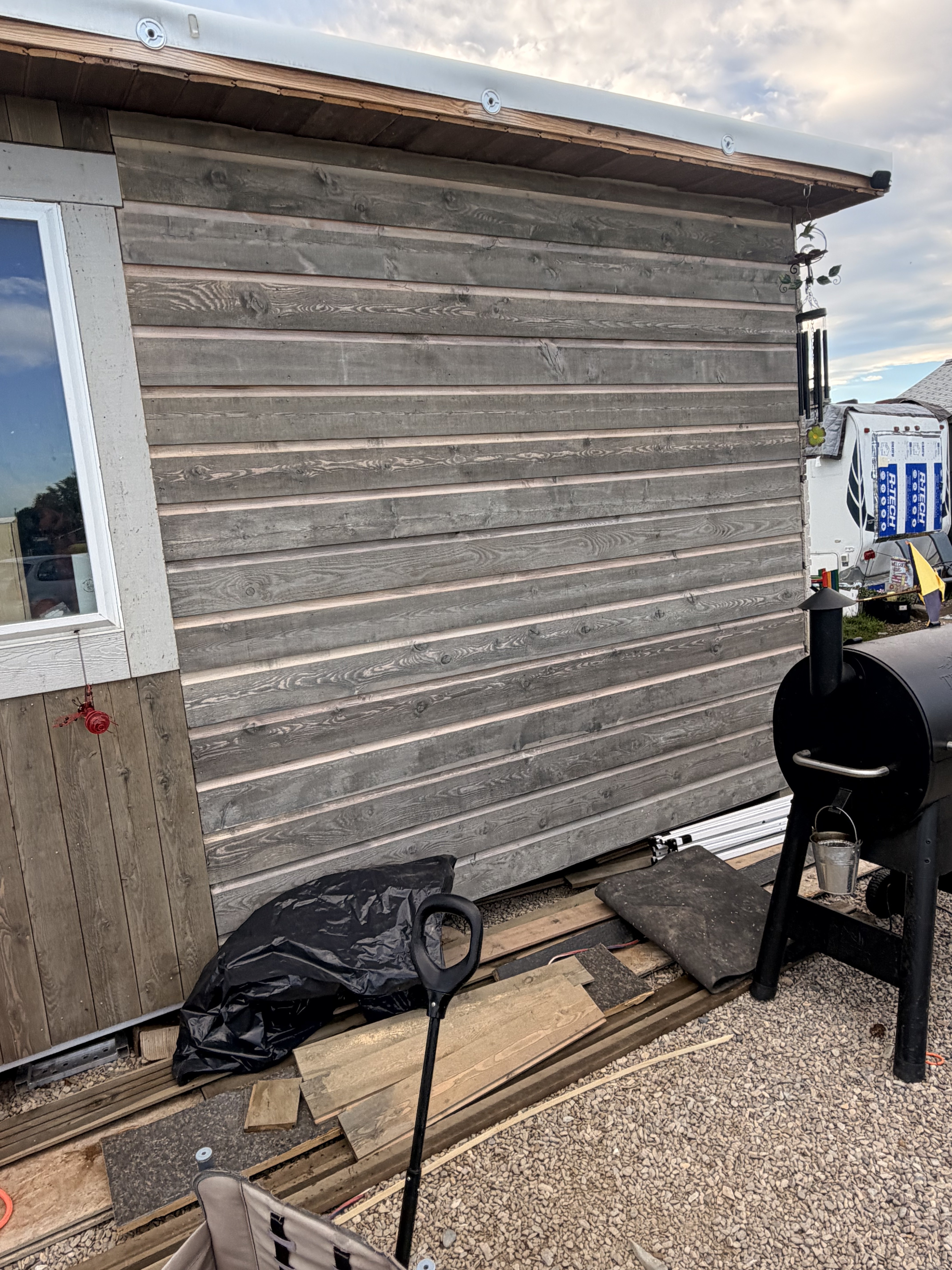 Horizontal siding installation